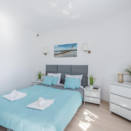 Apartament Z Balkonem Lazur 250M Od Morza Kolobrzeg Bagian luar foto
