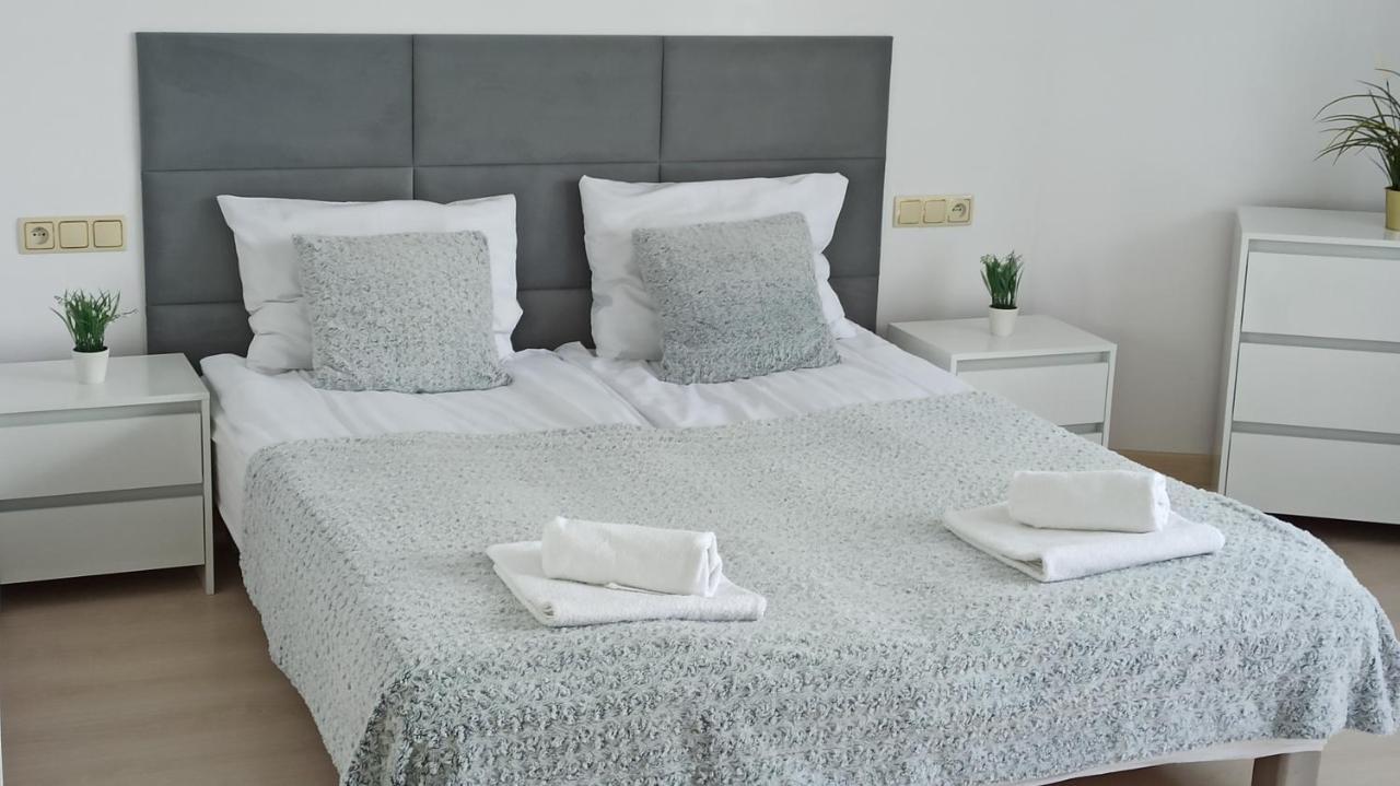 Apartament Z Balkonem Lazur 250M Od Morza Kolobrzeg Bagian luar foto